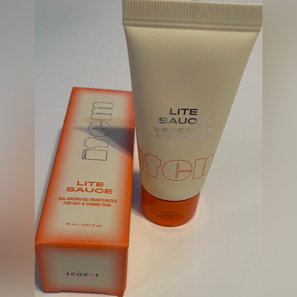 Item balancing gel moisturizer